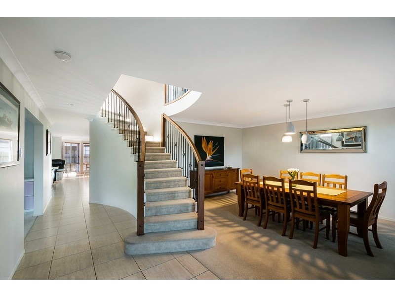 30 Banksdale Drive, Middle Ridge QLD 4350