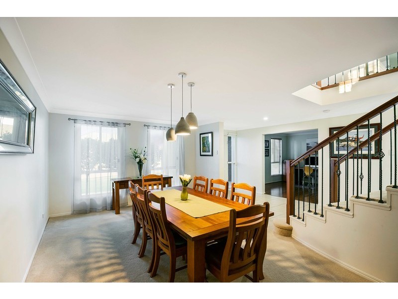 30 Banksdale Drive, Middle Ridge QLD 4350