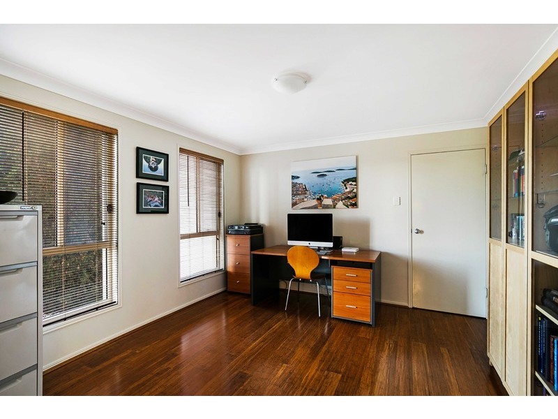 30 Banksdale Drive, Middle Ridge QLD 4350