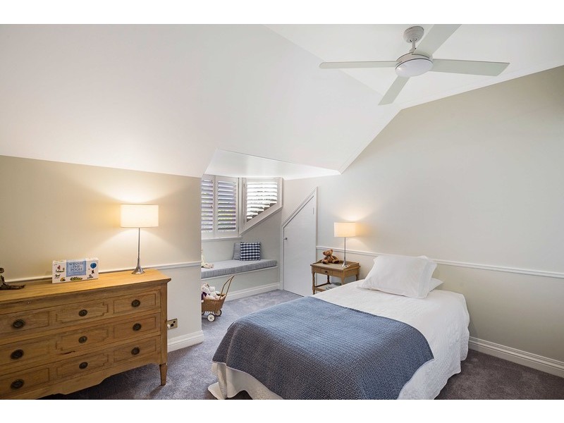 19 Sinclair Street, East Toowoomba QLD 4350