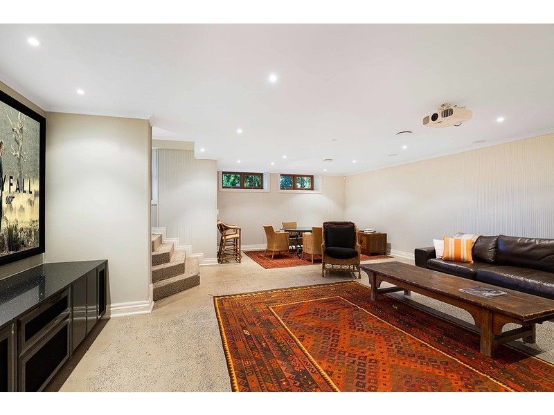 19 Sinclair Street, East Toowoomba QLD 4350