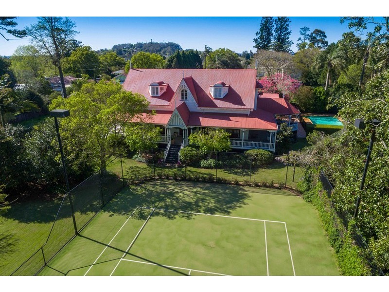 19 Sinclair Street, East Toowoomba QLD 4350