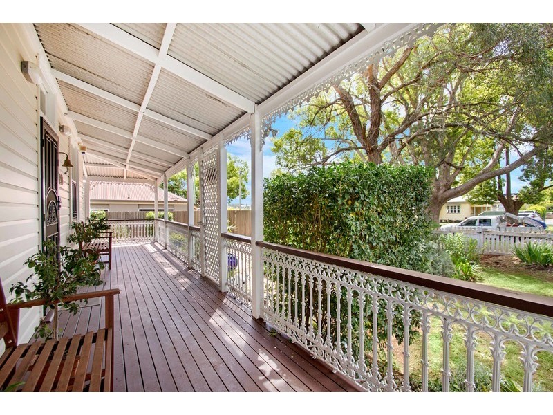 210 Perth Street, South Toowoomba QLD 4350