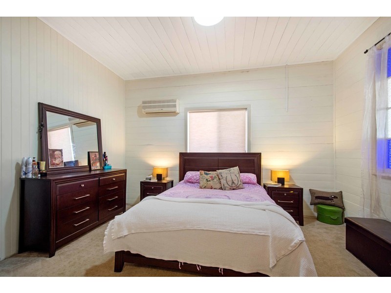 210 Perth Street, South Toowoomba QLD 4350