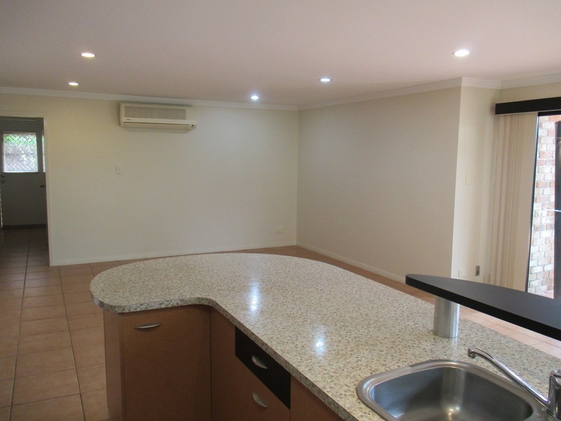 1 Maggie Court, Middle Ridge QLD 4350