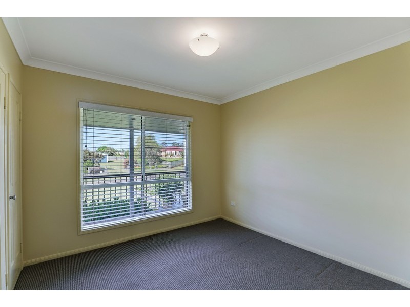 9 Berghofer Drive, Highfields QLD 4352