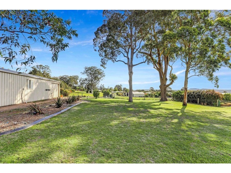 9 Berghofer Drive, Highfields QLD 4352