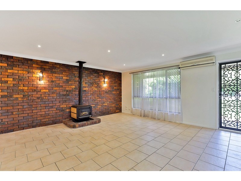 9 Camellia Court, Darling Heights QLD 4350