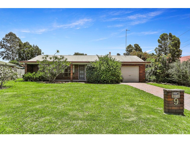 9 Camellia Court, Darling Heights QLD 4350