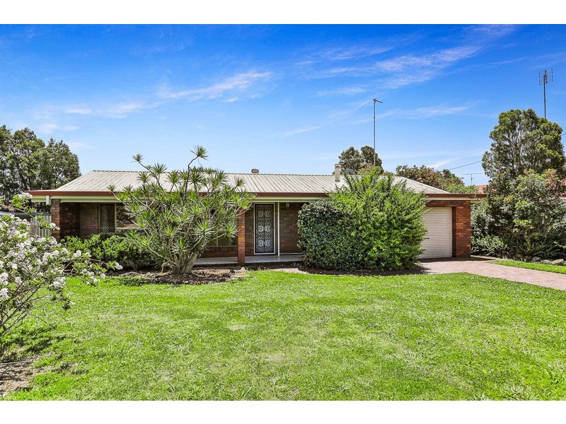 9 Camellia Court, Darling Heights QLD 4350