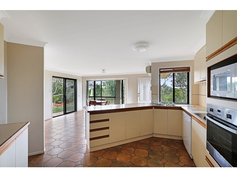 12 Wissemann Road, Preston QLD 4352