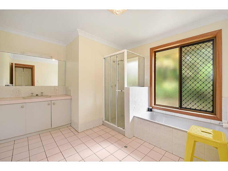 7 Nielsen Court, Middle Ridge QLD 4350