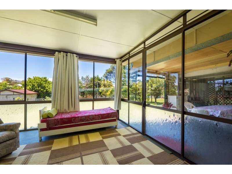 37 Oquinn Street, Harristown QLD 4350