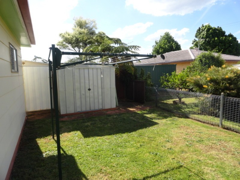 23 Merino Street, Harristown QLD 4350