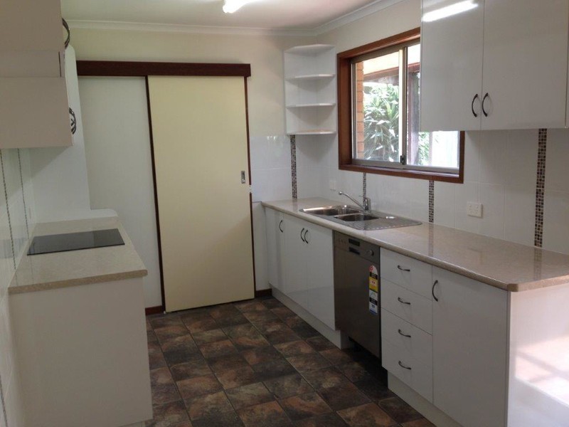 33 Agnes Street, Centenary Heights QLD 4350