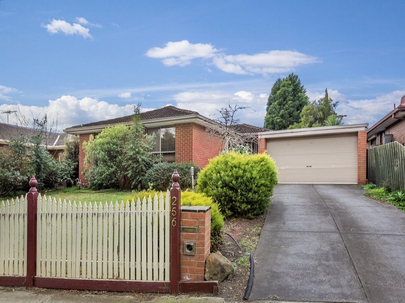 256 Childs Road, Mill Park VIC 3082