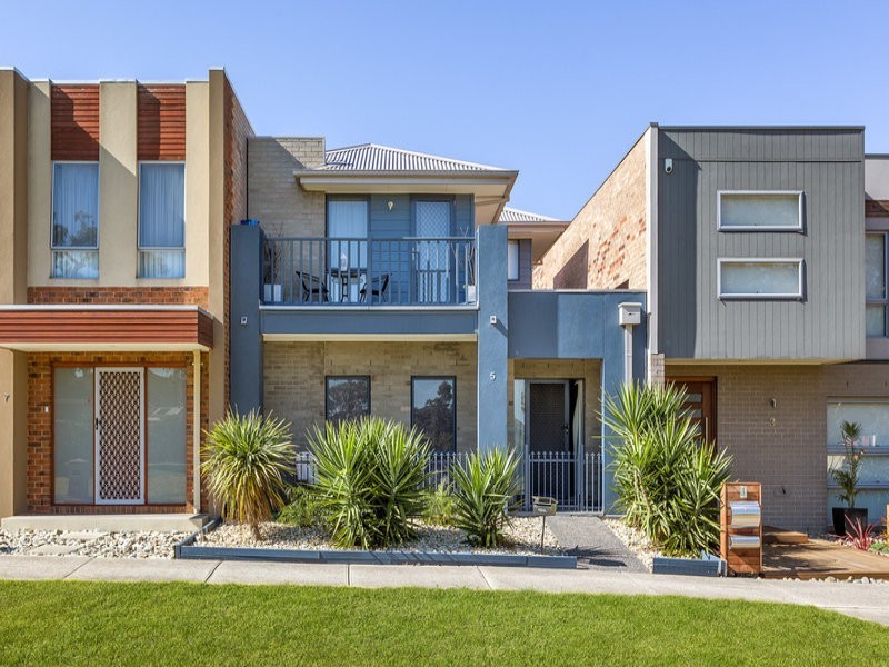 5 Basalt Terrace, Epping VIC 3076