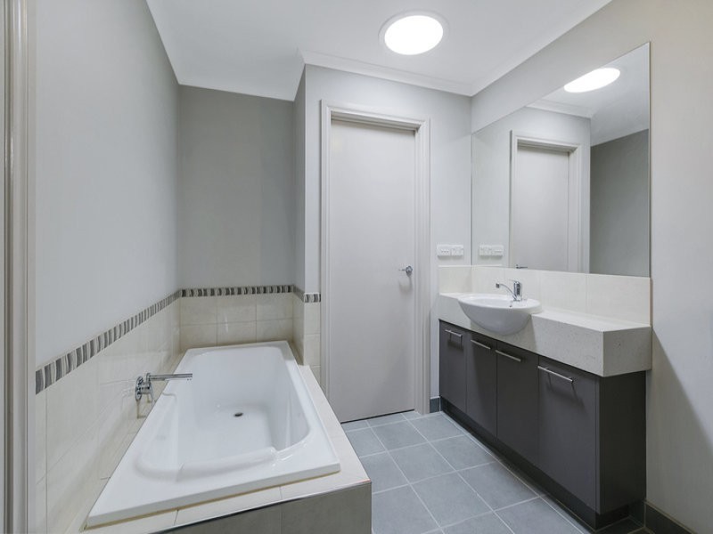 5 Basalt Terrace, Epping VIC 3076