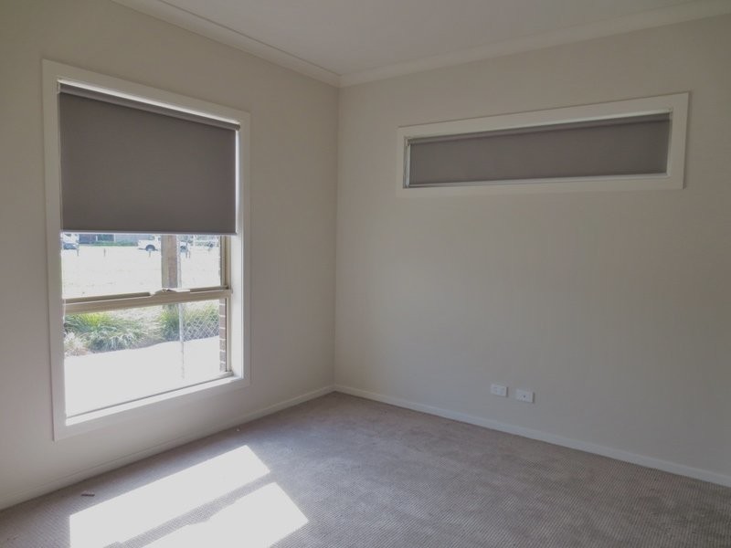 16 Wilhelmina Walk, Epping VIC 3076