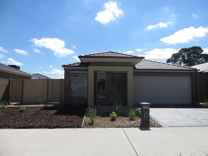 45 Sissinghurst Parade, Mernda VIC 3754