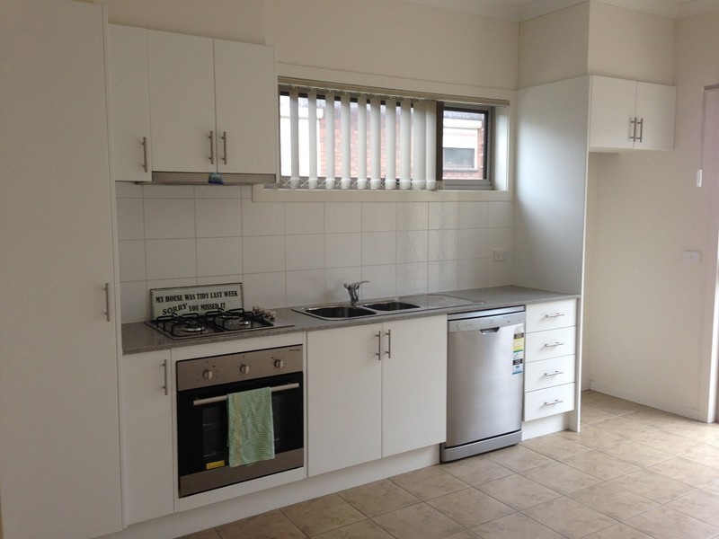 2/36 Houston Street, Epping VIC 3076