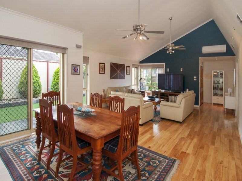 5 Kinlora Avenue, Epping VIC 3076