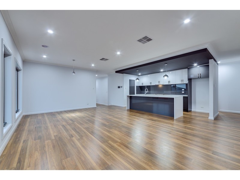 2 Todd Way, Mernda VIC 3754