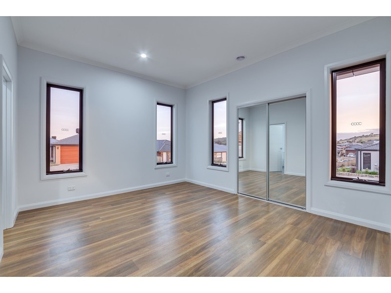 2 Todd Way, Mernda VIC 3754