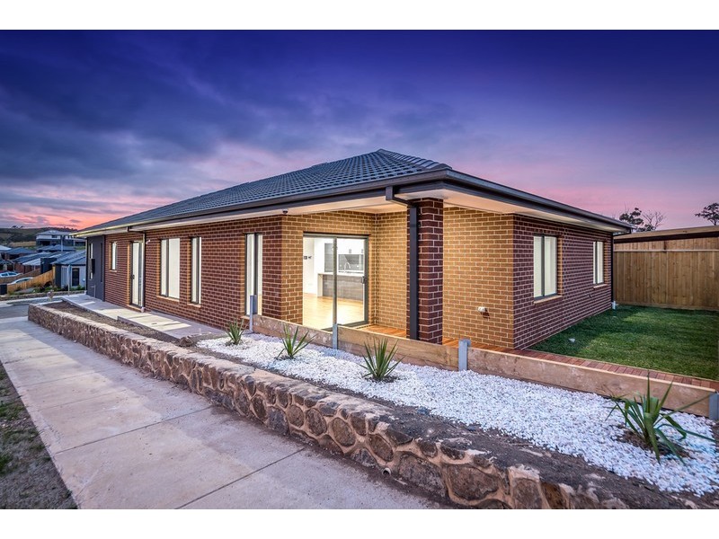 2 Todd Way, Mernda VIC 3754