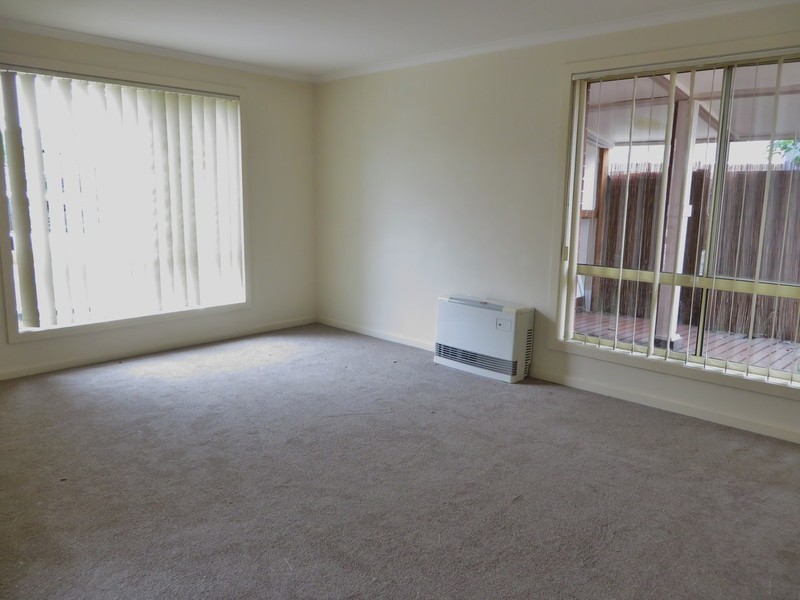 23 Pace Circuit, South Morang VIC 3752