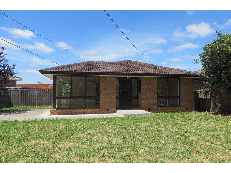 23 Oxford Drive, Thomastown VIC 3074