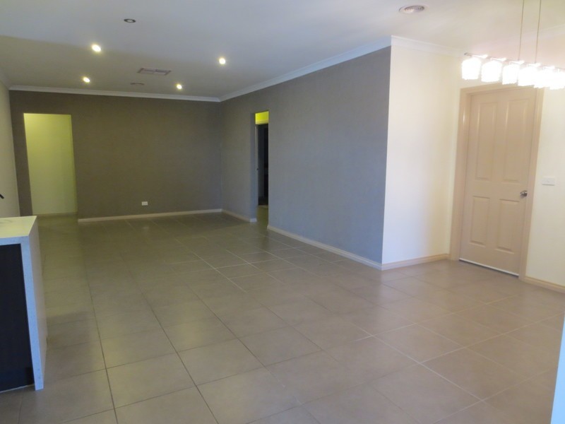 74 Corringa Way, Craigieburn VIC 3064