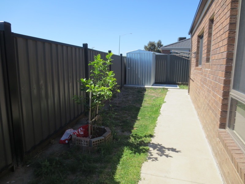 74 Corringa Way, Craigieburn VIC 3064