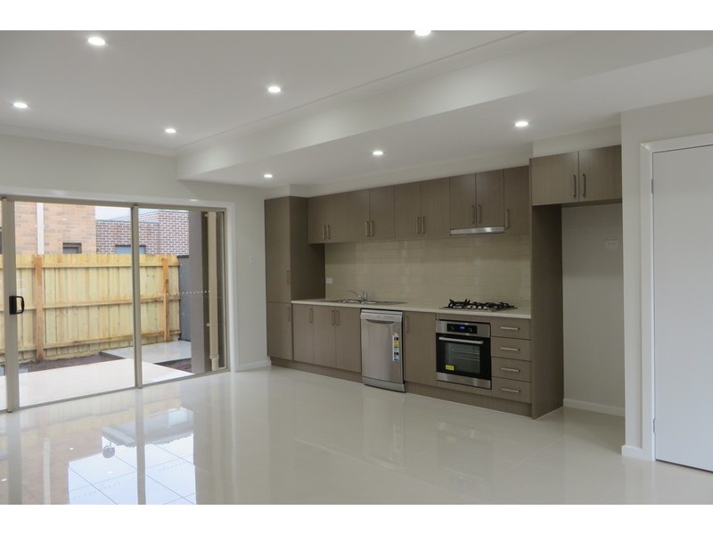 8a Vasey Avenue, Lalor VIC 3075