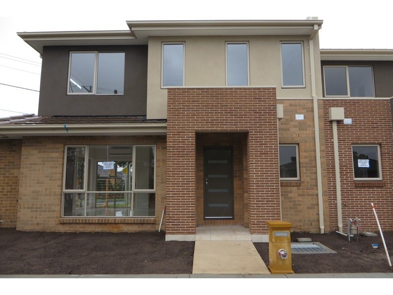 8c Vasey Avenue, Lalor VIC 3075