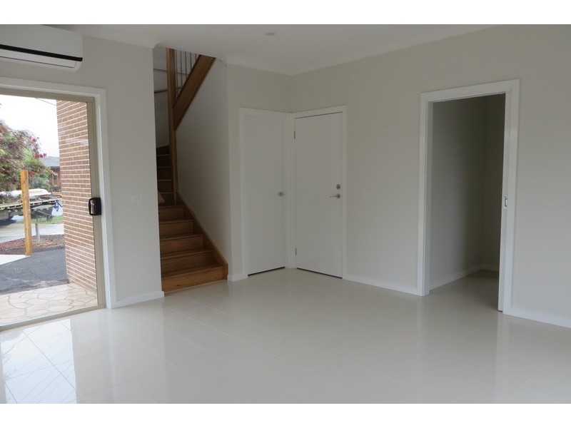 8c Vasey Avenue, Lalor VIC 3075