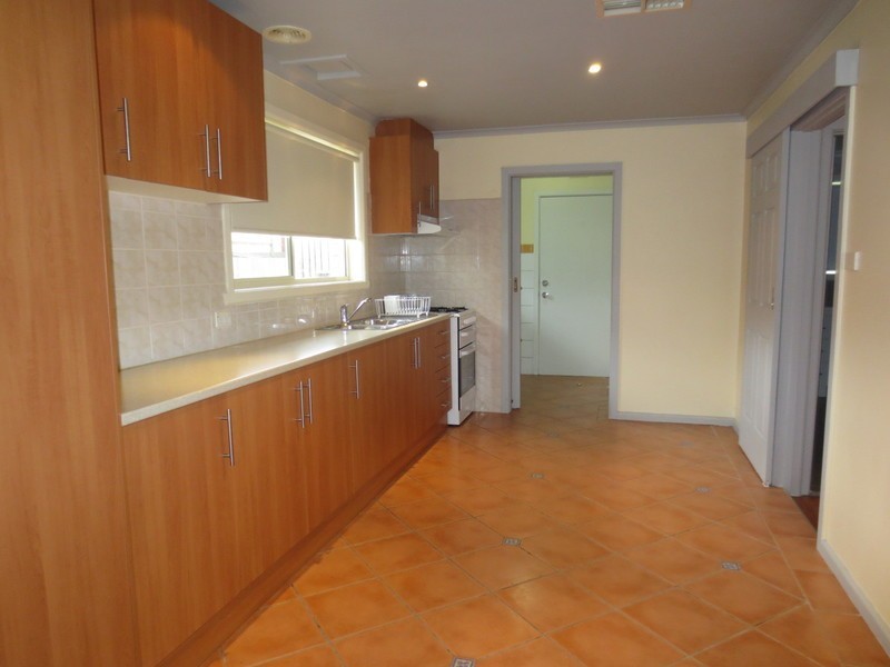 5 Main Street, Thomastown VIC 3074
