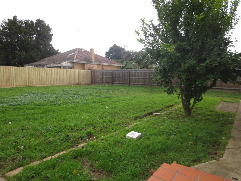 5 Main Street, Thomastown VIC 3074