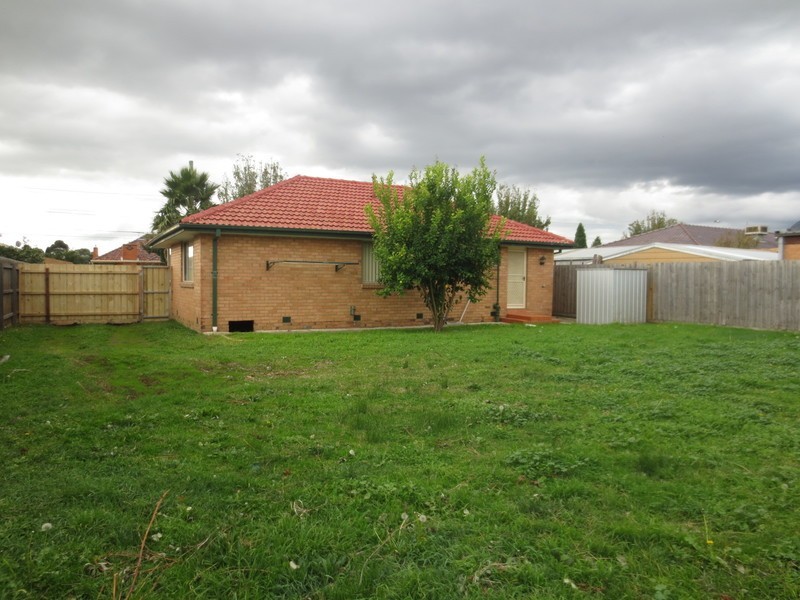 5 Main Street, Thomastown VIC 3074