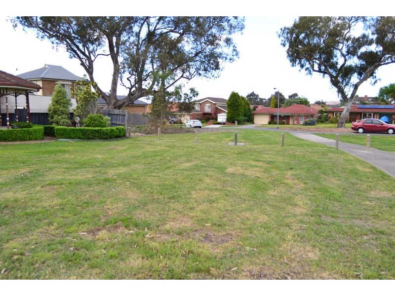3 Hillrise Court, Mill Park VIC 3082
