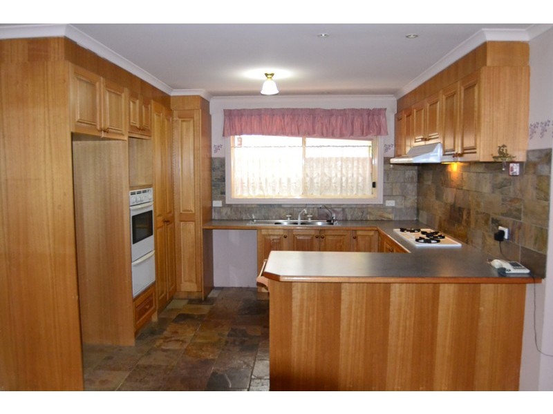 3 Hillrise Court, Mill Park VIC 3082