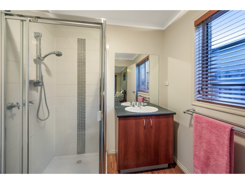 34 Lamour Avenue, South Morang VIC 3752