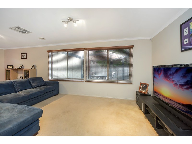 34 Lamour Avenue, South Morang VIC 3752