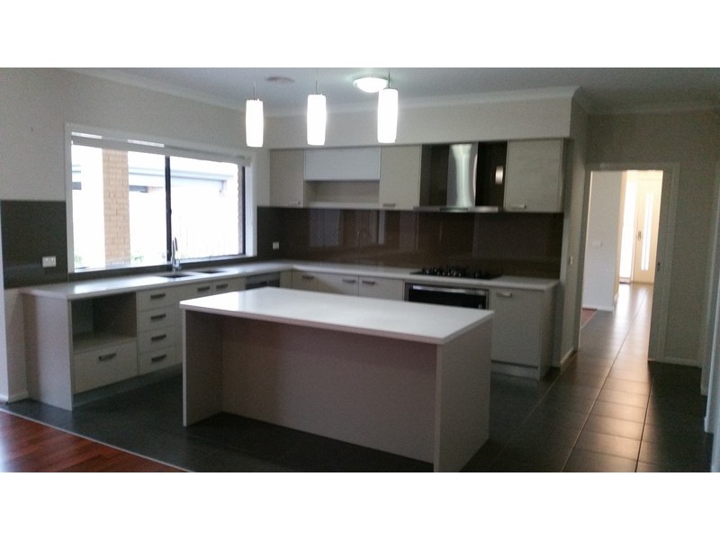 4 Fulham Way, Wollert VIC 3750