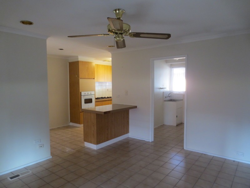 43 Strickland Avenue, Mill Park VIC 3082