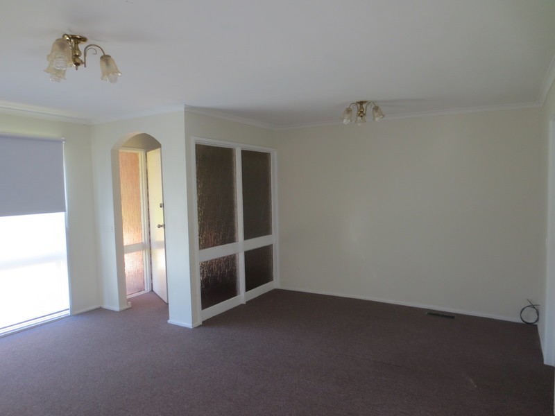 43 Strickland Avenue, Mill Park VIC 3082