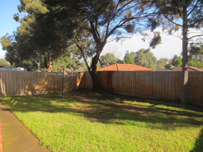 43 Strickland Avenue, Mill Park VIC 3082