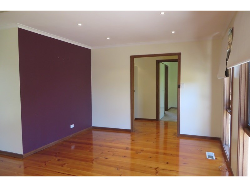 21 Higgs Avenue, Mill Park VIC 3082