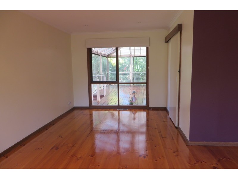 21 Higgs Avenue, Mill Park VIC 3082