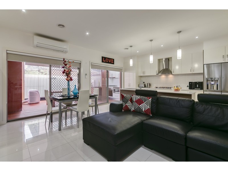 12 Snapdragon Street, South Morang VIC 3752